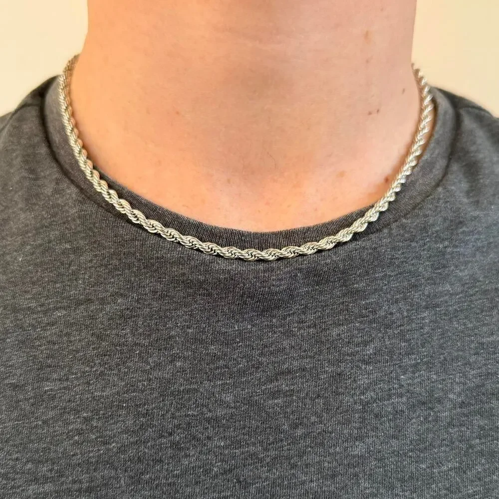 Basic rope chain necklace